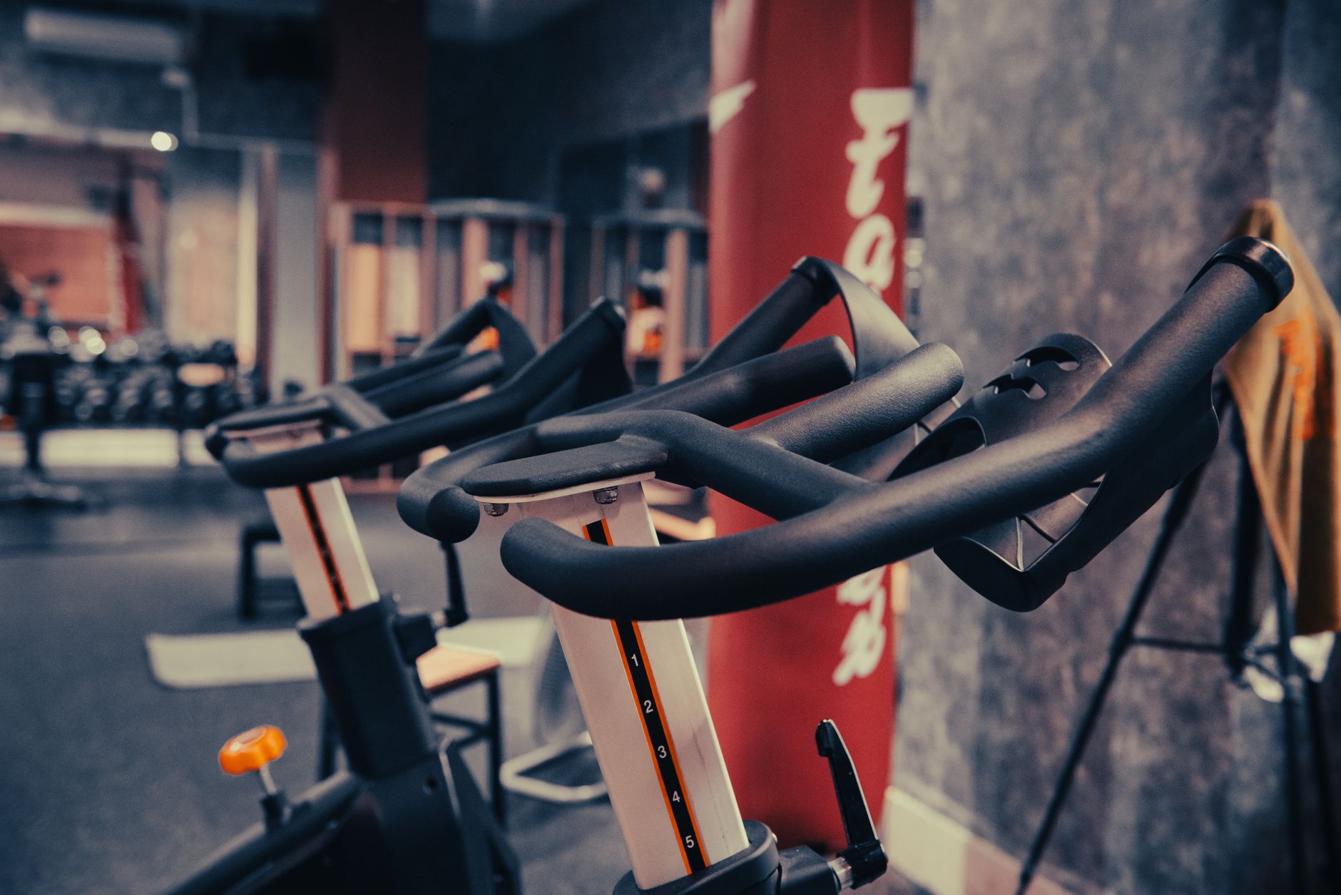 Basic-Fit El Puerto de Santa María (Calle Valdés) — fitness, musculación, cardio, entrenamiento funcional y clases virtuales en El Puerto de Santa María