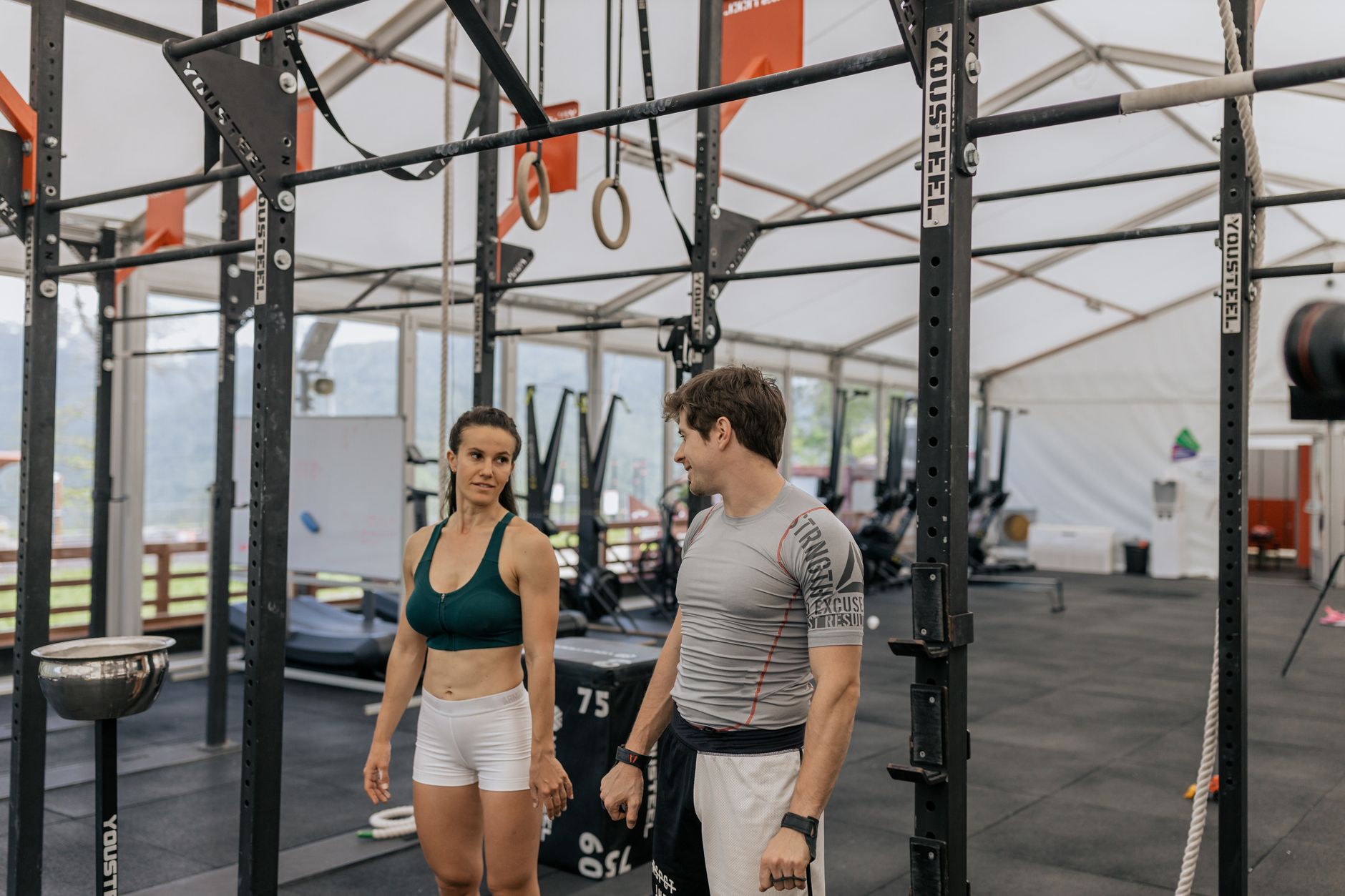 Comunidad CrossFit entrenando en Vigo, barrio de Coia