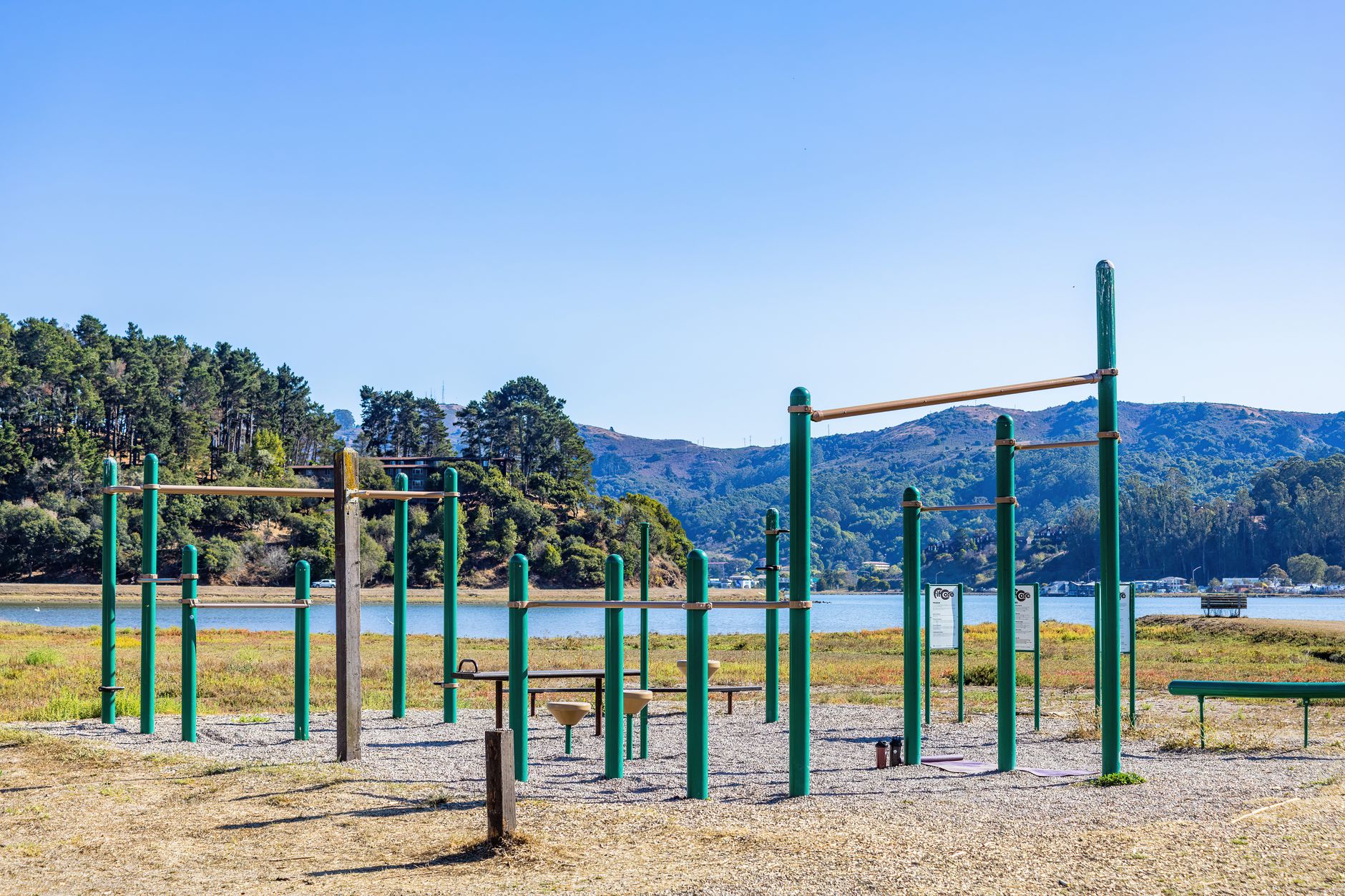 Gimnasio Fuente de la Igualdad — Andújar (foto 1)