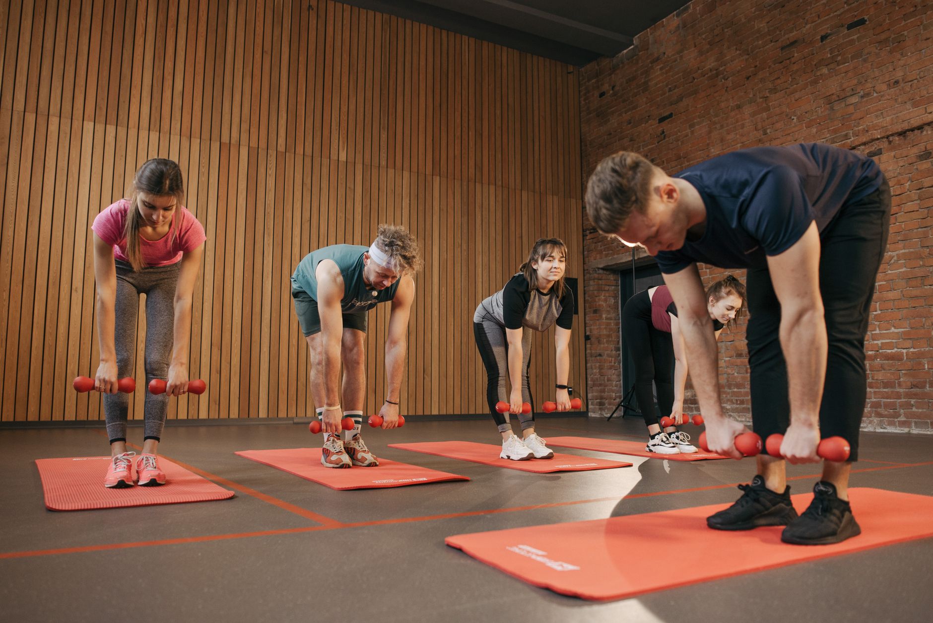 Entrenamiento en grupo de fitness