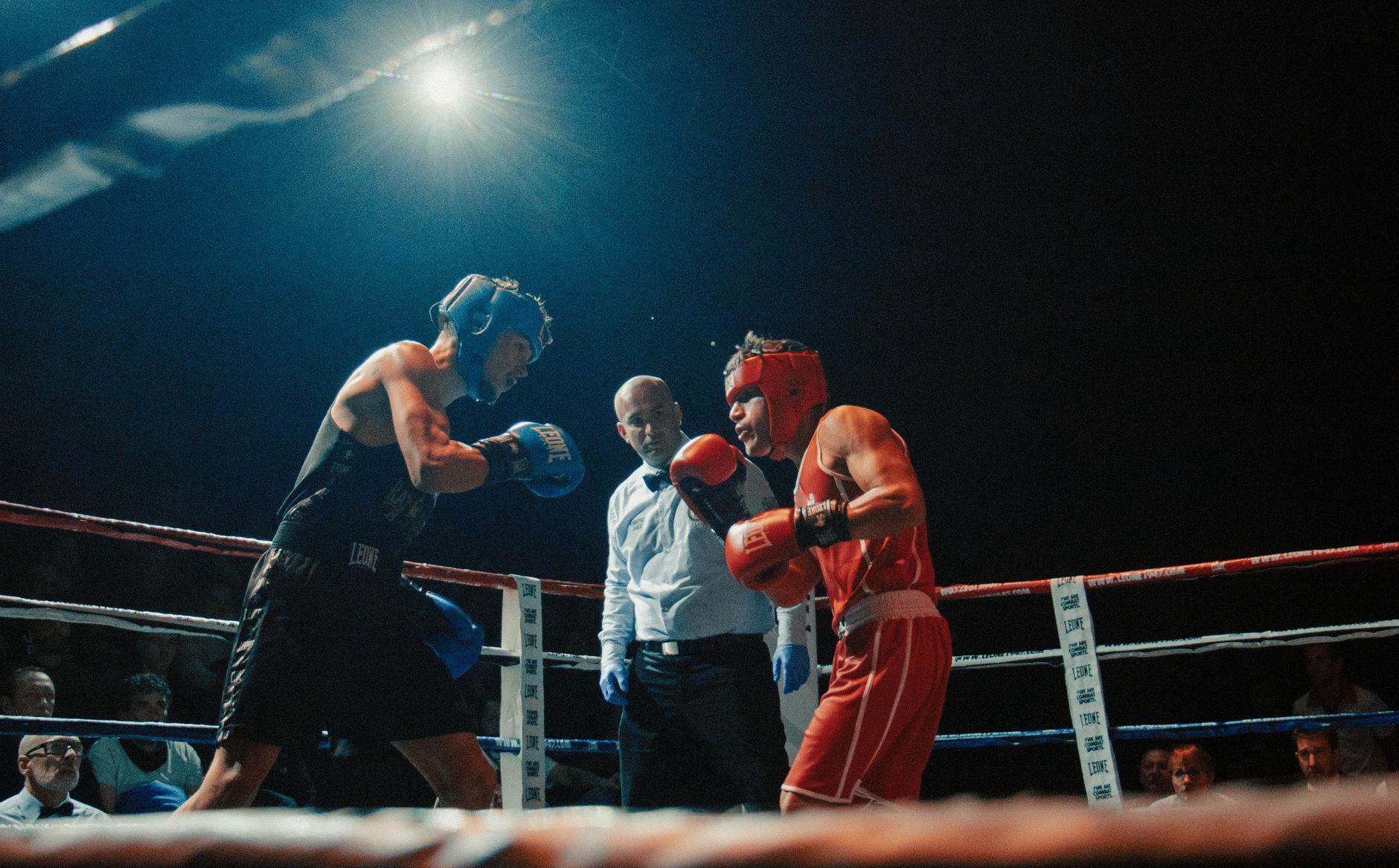 Entrenamiento de boxeo en un gimnasio de Madrid